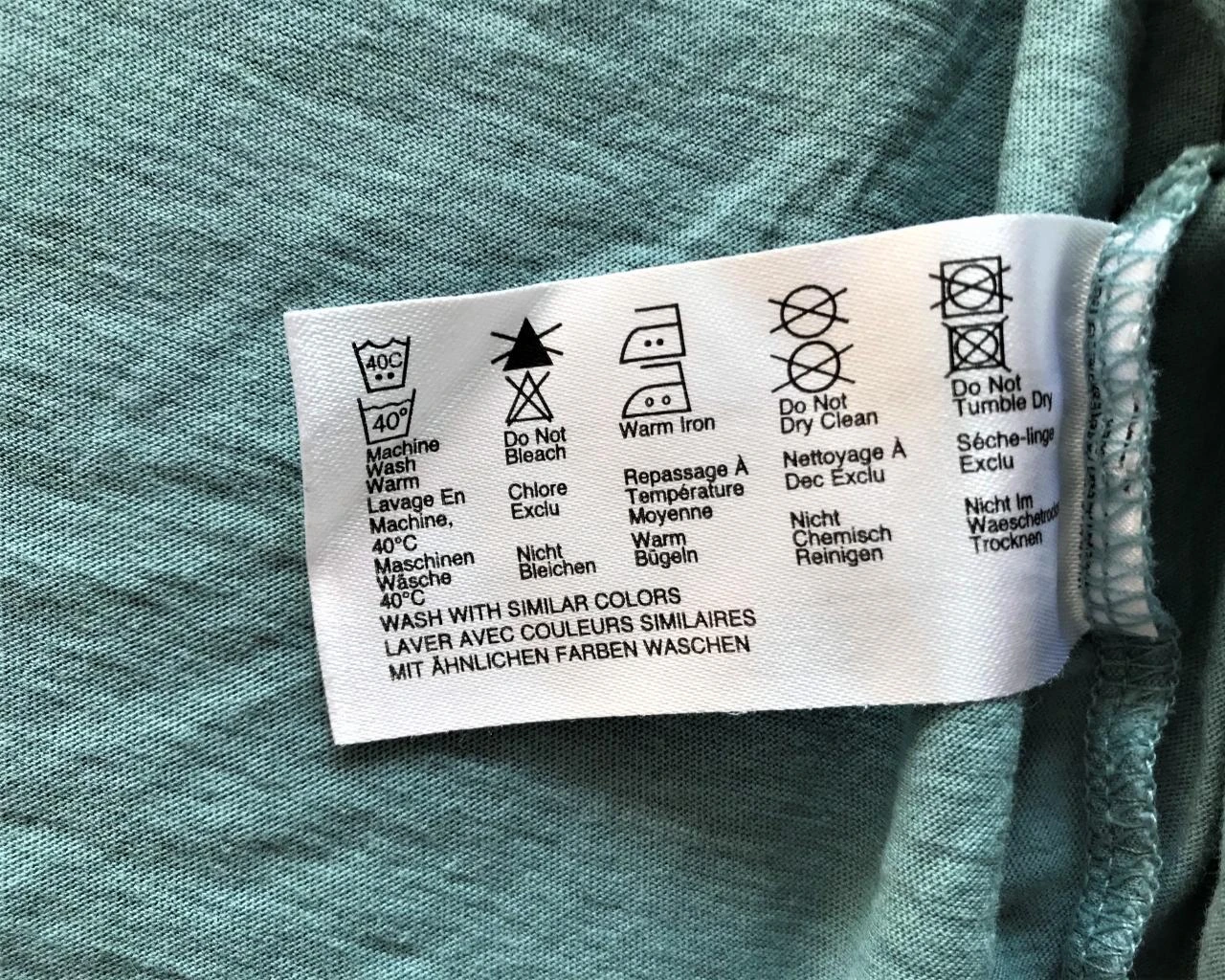 EDC Esperit hermosa blusa satinada forrada con un suave chaleco corto. – photo 11